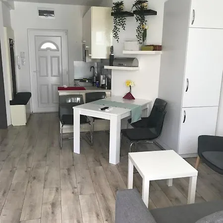Adi Apartment *